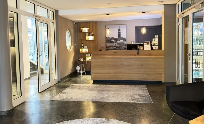 Auszeit Hotel Hamburg - Image 1