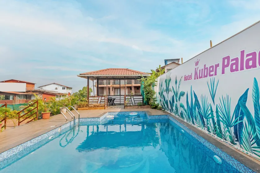 Treebo Kuber Palace with Swimming Pool - Image 1