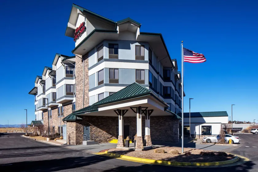 Hampton Inn & Suites Parker - Image 1