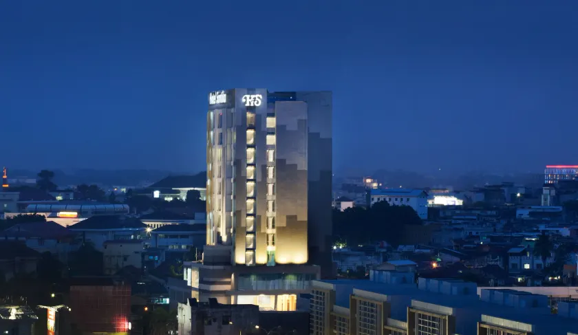 Hotel Santika Radial Palembang - Image 1
