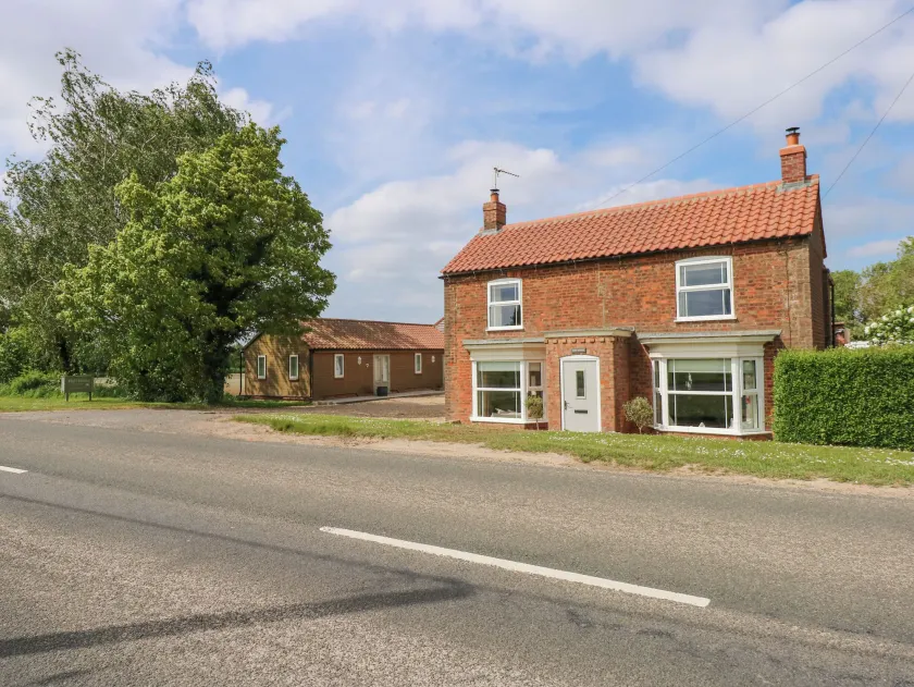 Holt House - Image 1