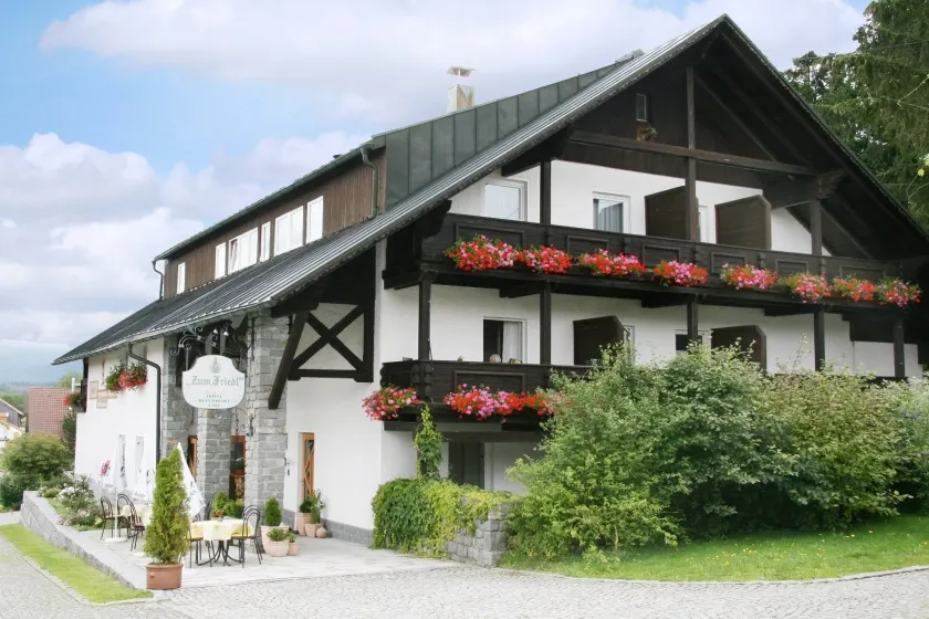 Hotel zum Friedl - Image 1