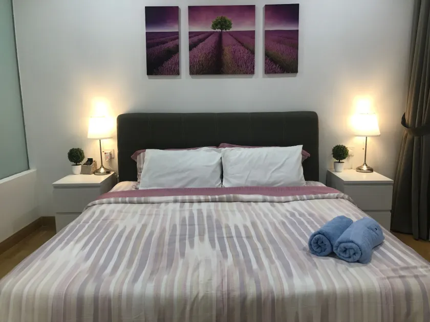 KL Gateway Luxury Apartment - Image 1