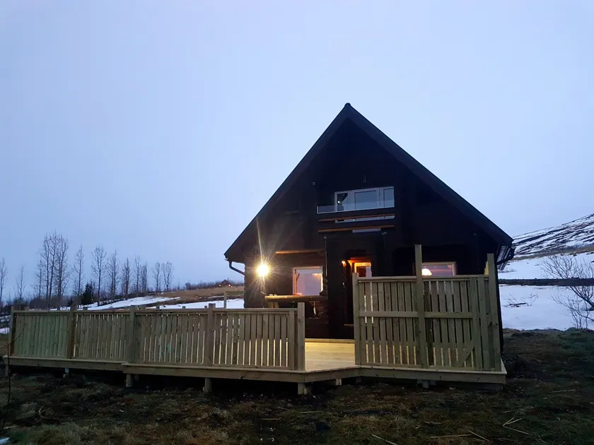 Akureyri Log Cottage - Image 1