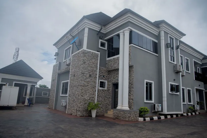 Luxurious Duplex in Oredo, Benin City - Perfect for Families and Groups - Image 1