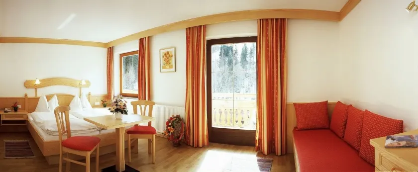 Hotel Alpenrose - Image 1