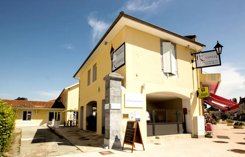 Hôtel Le Réverbère Vic-en-Bigorre - Image 1