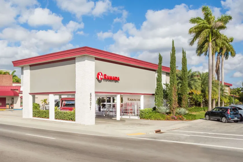 Ramada by Wyndham Miami Springs/Miami International Airport - Image 1