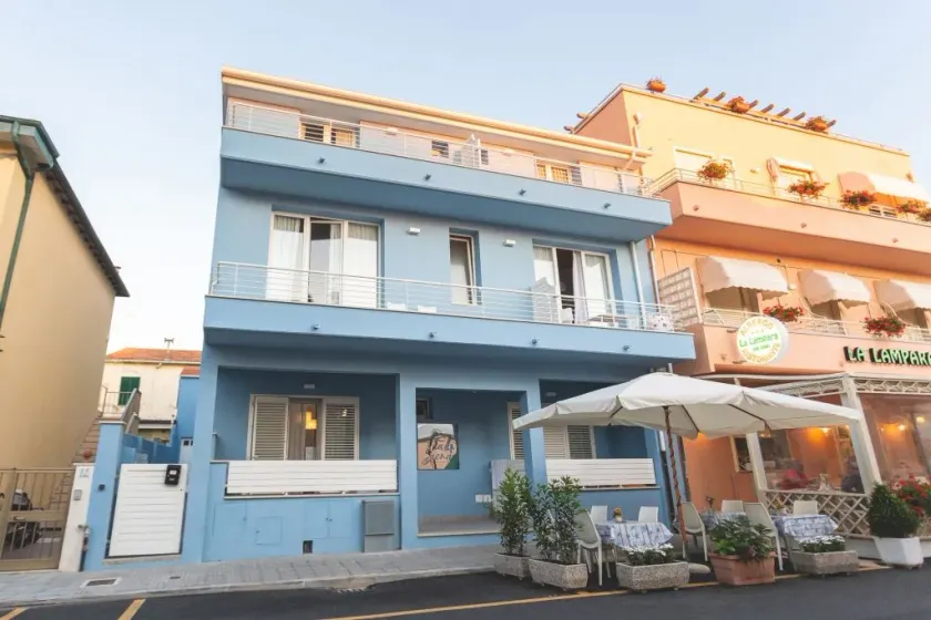 Via Siena 4 - Suites & Rooms - Image 1