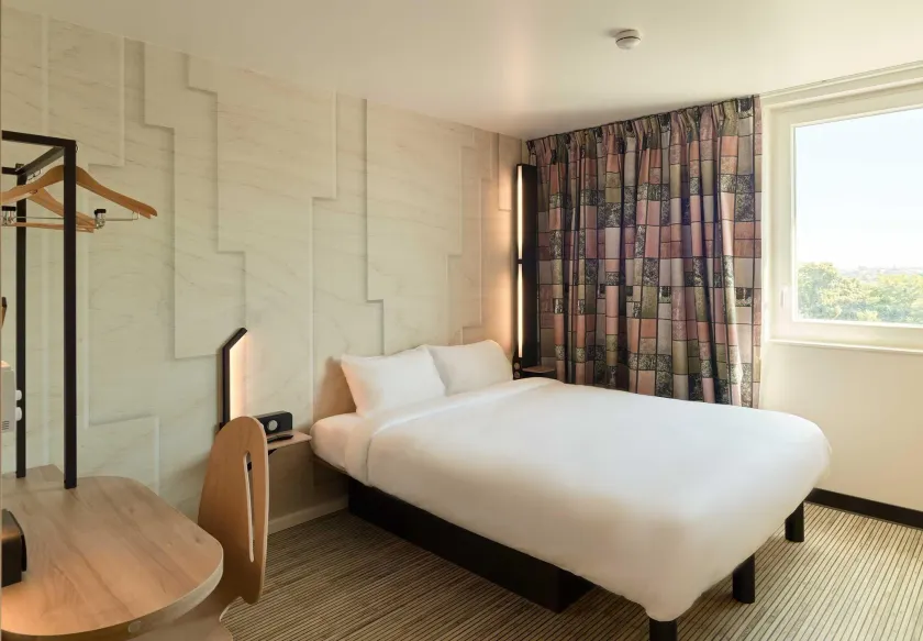B&B HOTEL Meaux Nanteuil-lès-Meaux 3 étoiles - Image 1