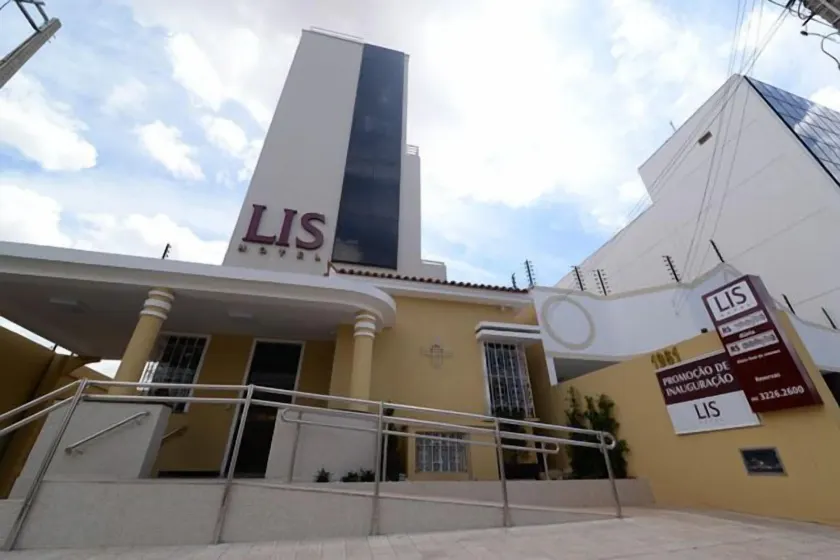Lis Hotel - Image 1