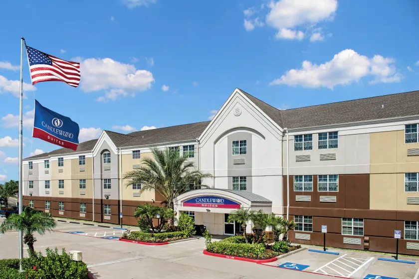 Candlewood Suites Galveston by IHG - Image 1
