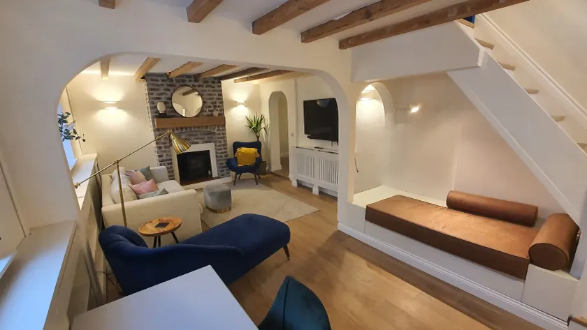 Beautiful House and Elevated Garden In Bridgnorth - Image 1