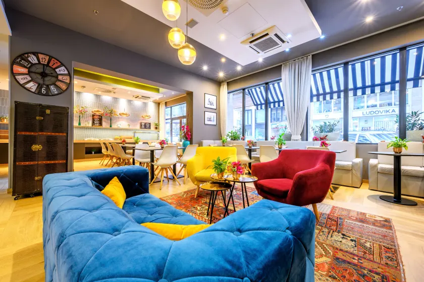 Roombach Hotel Budapest Center - Image 1