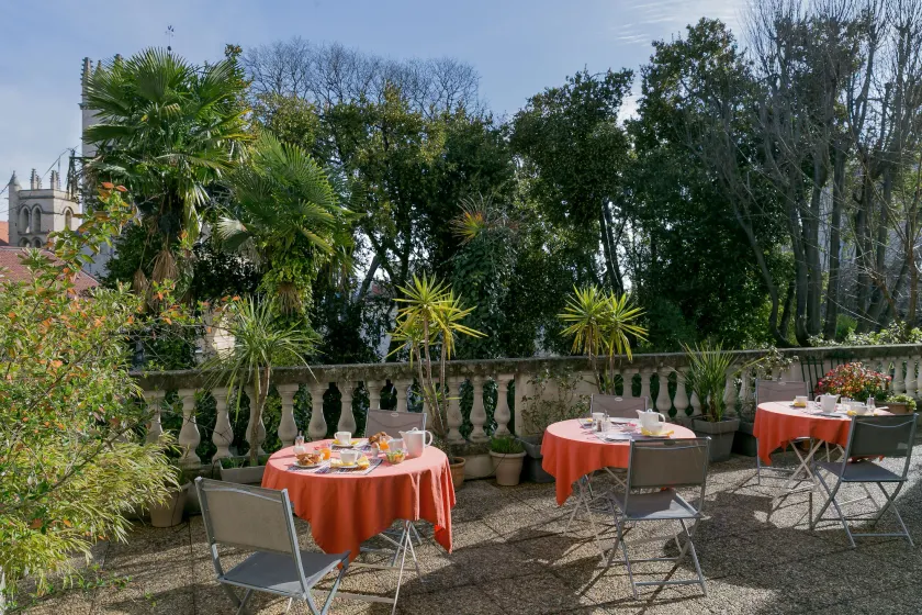 BEST WESTERN Hôtel Le Guilhem - Image 1