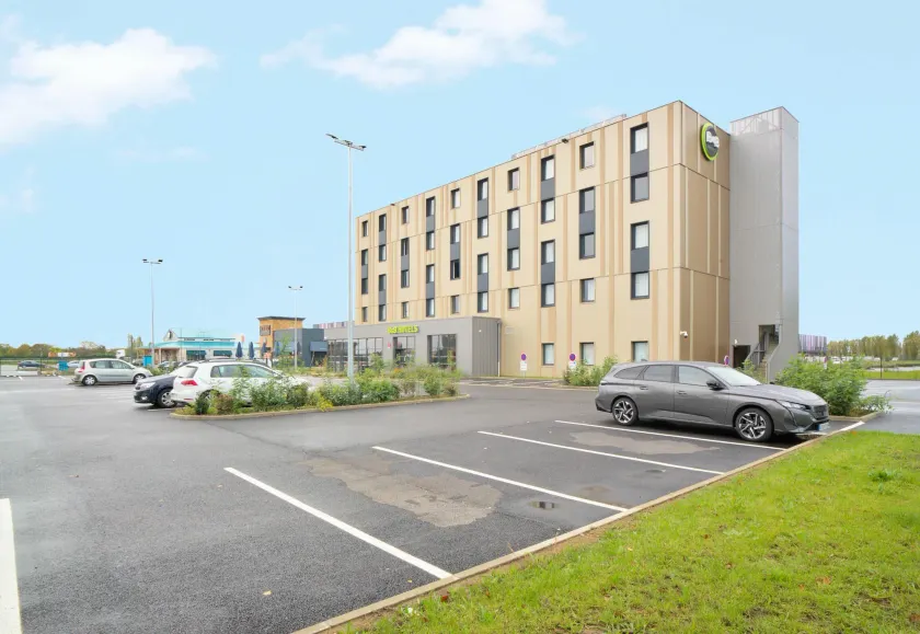 B&B HOTEL Dreux Nord - Image 1