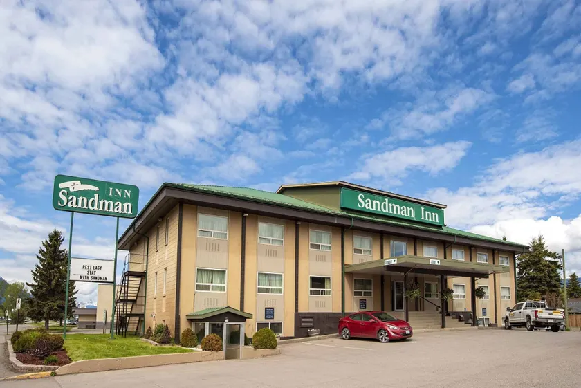 Sandman Inn Smithers - Image 1