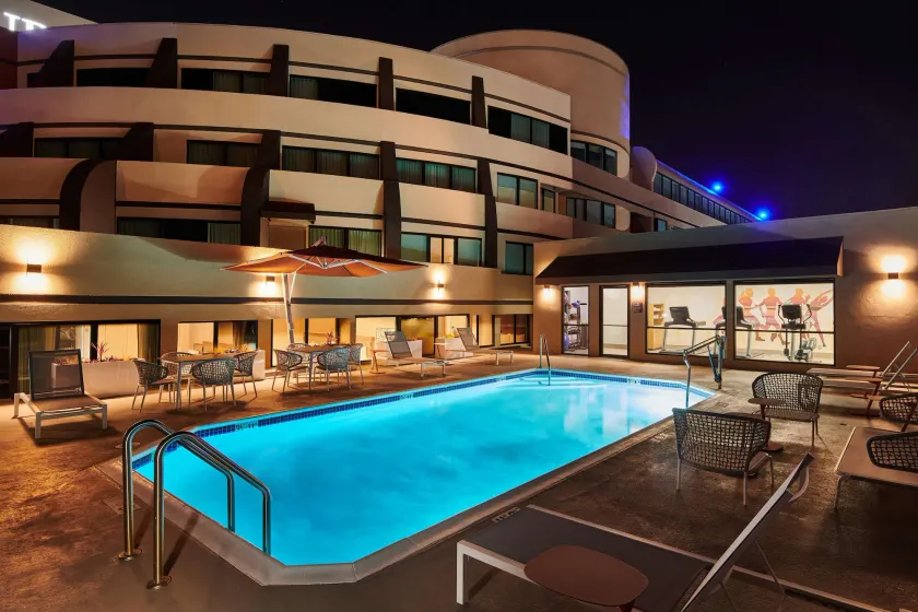 DoubleTree by Hilton Fullerton - Image 1