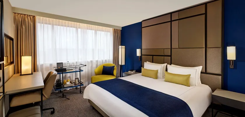 Park Plaza Utrecht - Image 1