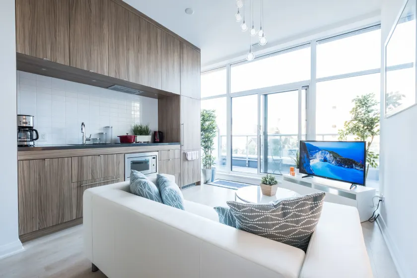 QuickStay - Luxury in Yorkville (Yonge & Bloor) - Image 1
