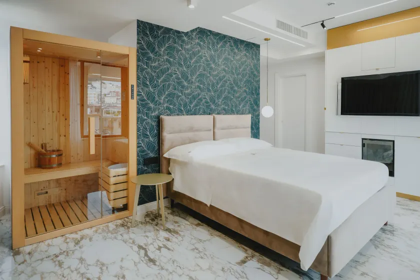 POETICA BOUTIQUE SKY HOTEL - Image 1