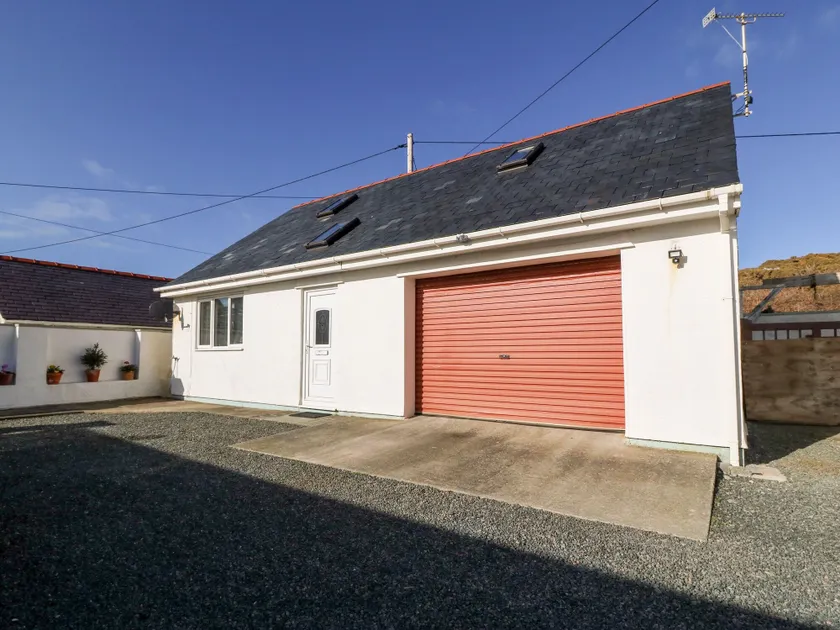Glasfor Annex - Image 1