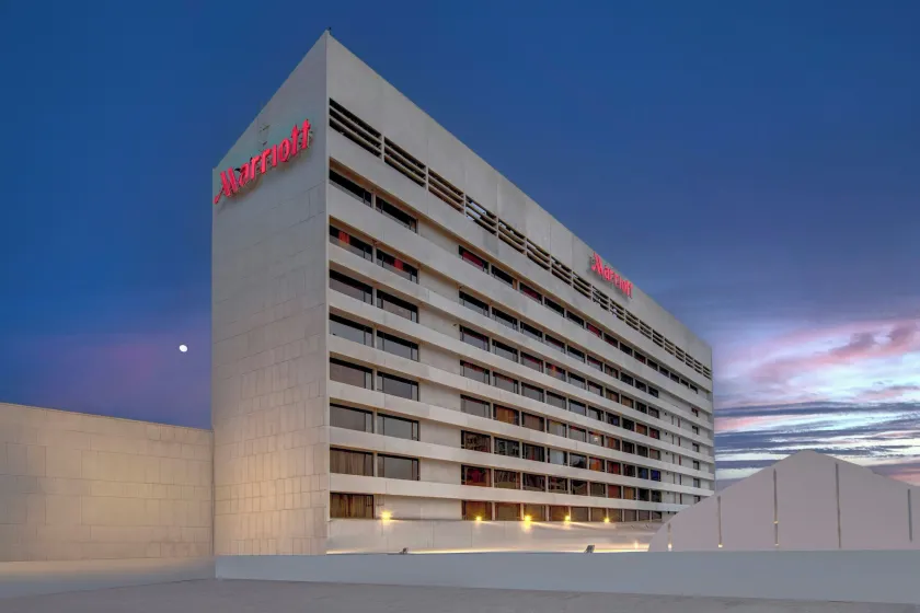 Karachi Marriott Hotel - Image 1