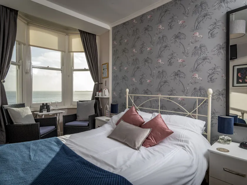 Channel View Guest House - Image 1