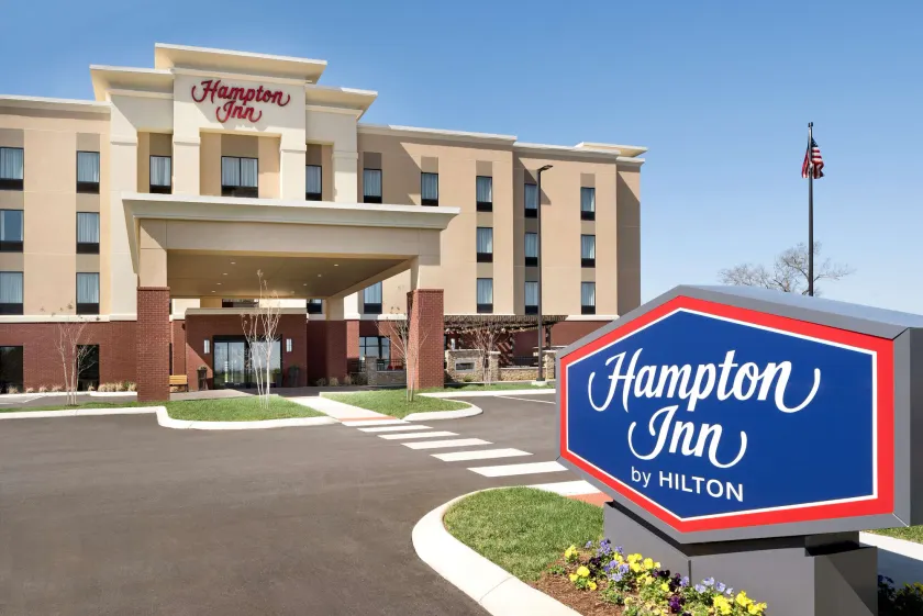 Hampton Inn Spring Hill, TN - Image 1
