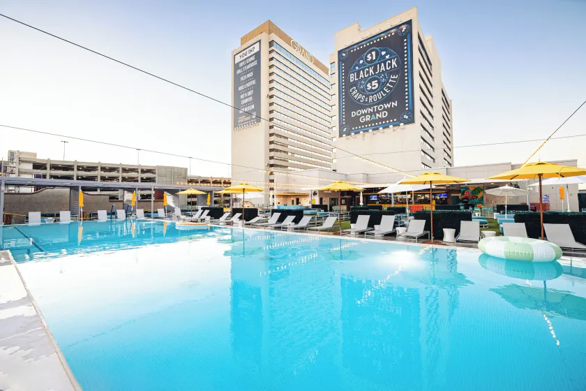 Downtown Grand Hotel & Casino - Image 1