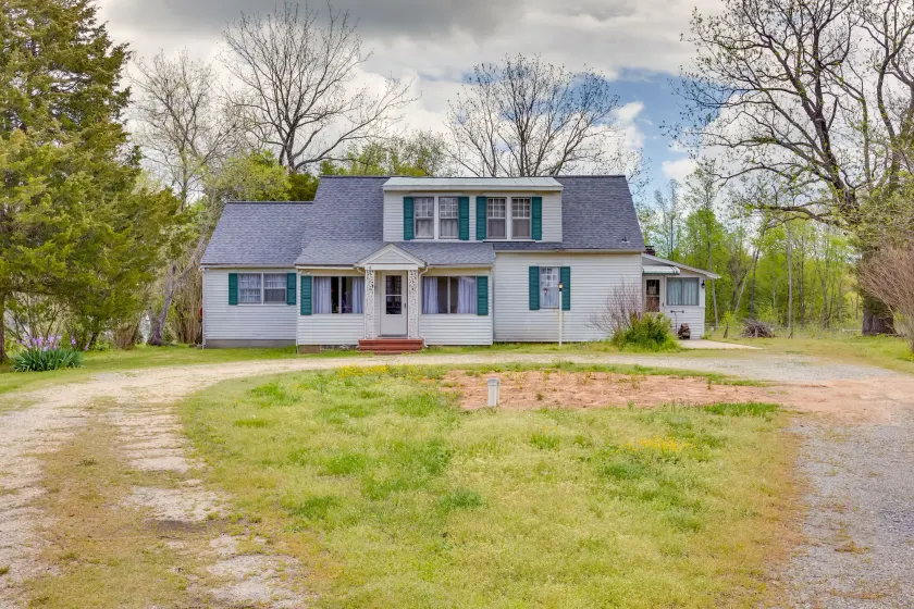 Country Getaway in Kinsale: Sunroom, Pond Access! - Image 1