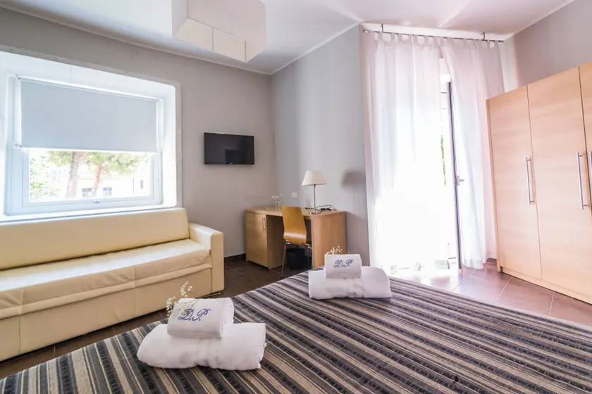 Duparc Hotel - Image 1