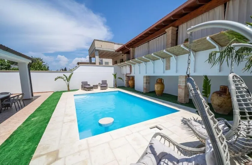 Villa Geraldina  con piscina - Image 1