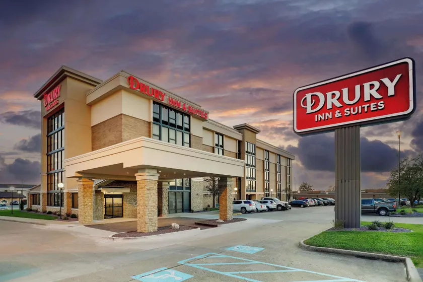 Drury Inn & Suites Cape Girardeau - Image 1