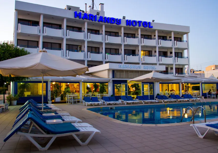 Mariandy Hotel - Image 1