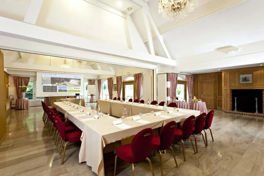 Hôtel Château Tilques - Image 1