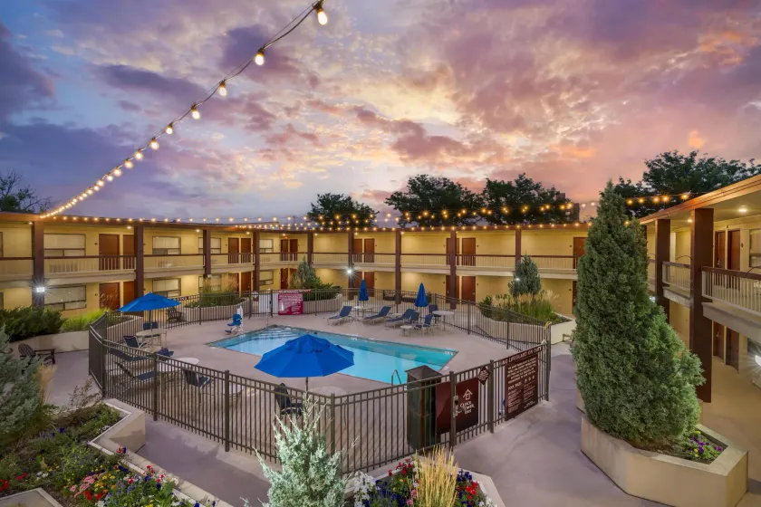 Best Western Plus Clocktower Inn - Image 1