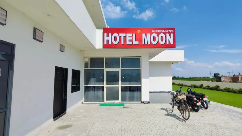 Hotel Moon -Near Bus Stand Panipat - Image 1