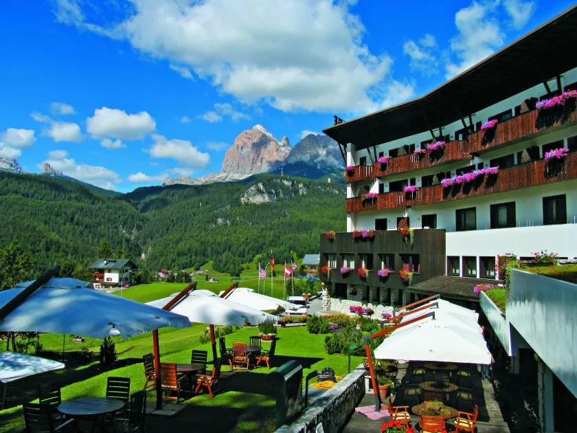 Hotel Mirage - Image 1