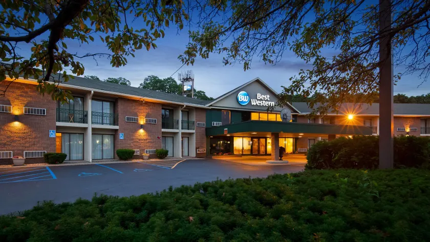 Best Western Clifton Park - Image 1