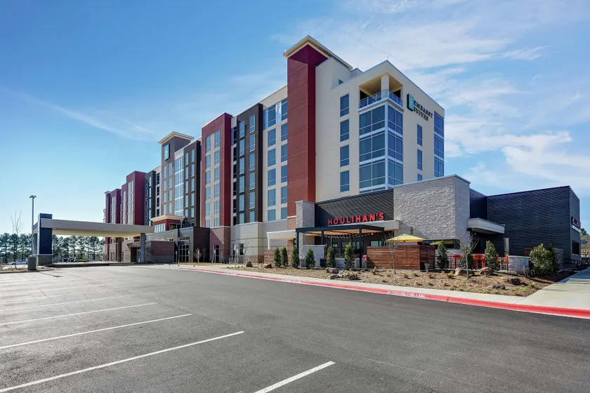 Embassy Suites by Hilton Jonesboro Red Wolf Convention Center - Image 1