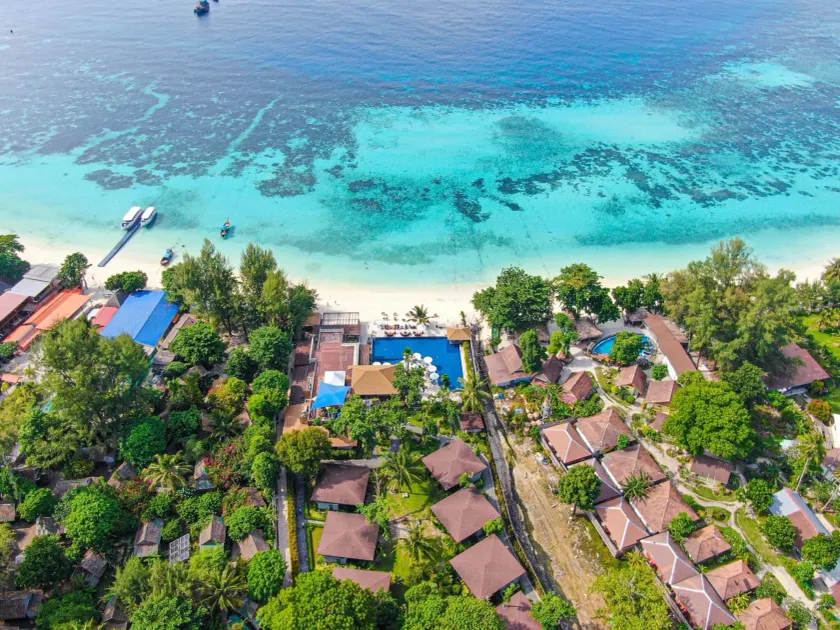 AKIRA Lipe Resort - Image 1