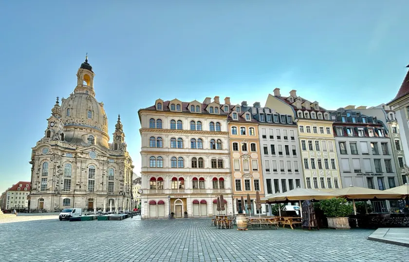Aparthotel Neumarkt - Image 1