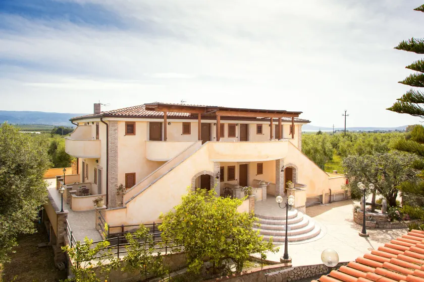 Albergo Il Giardino - Image 1