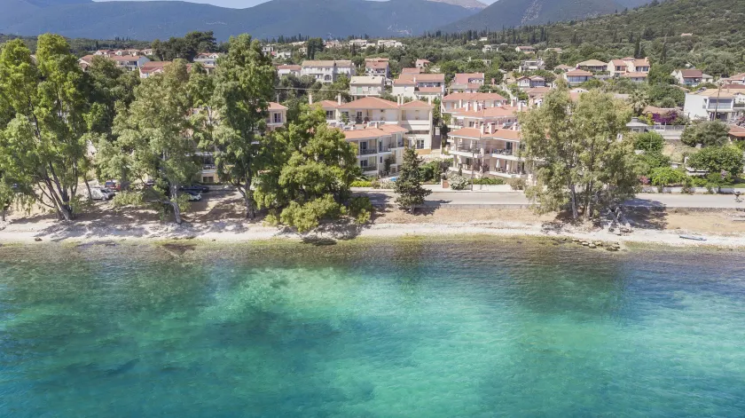 Meliti Waterfront Suites - Image 1