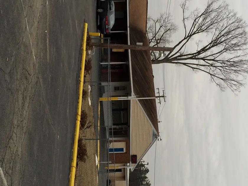 Budget inn, Chester VA - Image 1