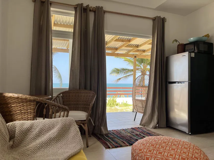 Casita Del Mar Oceanfront Romantic Retreat In Islote - Habitación