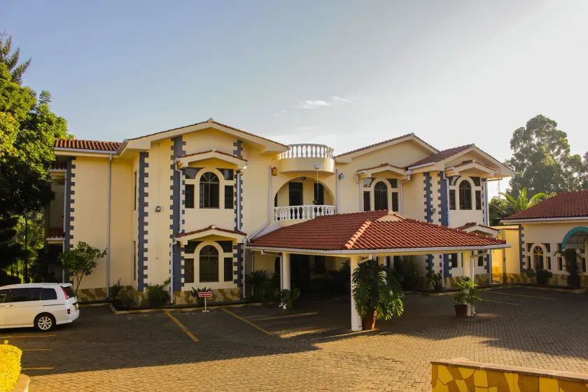 Tara Suites Studio-Apartment - Image 1