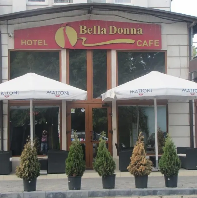 Bella Donna Hotel - Image 1