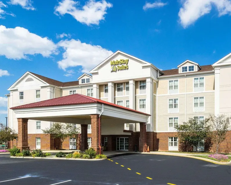 Mainstay Suites Dover - Image 1
